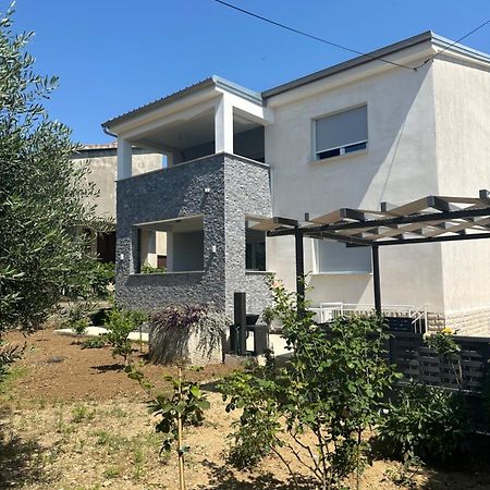Villa Luka Baska Eksteriør bilde
